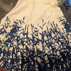 Coldwater Creek Size 8 (small) White & Blue floral skirt
